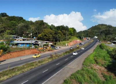 Extensión de la Autopista hasta Hacienda Los Calderones